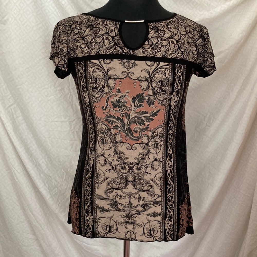 SKINNY MINNIE | Woman’s short sleeve soft t-shirt